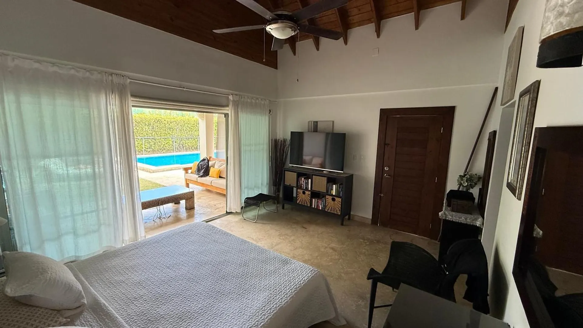 Centrally Exterior Villa Accessible & Pet Friendly Punta Cana