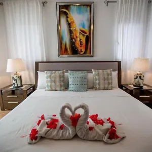 Rolando Share Bed & Breakfast